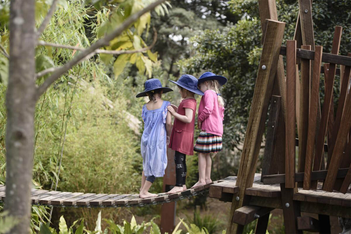 Children walking on play bridge. Image credit:
